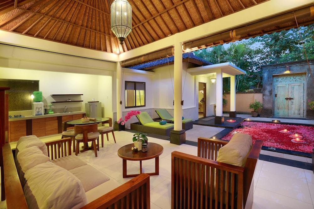 Sagara Villas And Suites Sanur Exterior photo